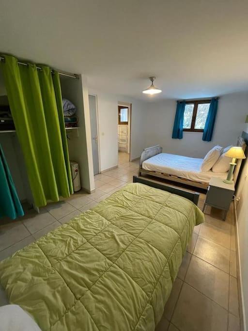 Appartement Paisible Pres Des Pistes De Ski 4 Pers Fontrabiouse Экстерьер фото