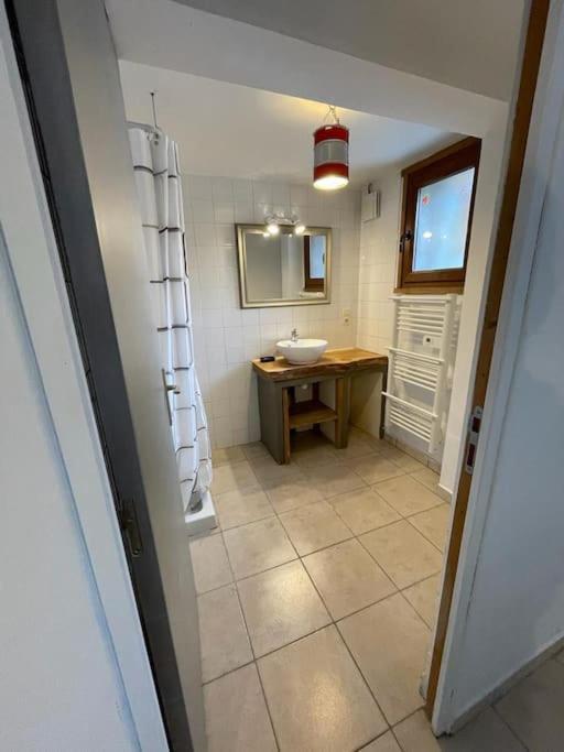 Appartement Paisible Pres Des Pistes De Ski 4 Pers Fontrabiouse Экстерьер фото